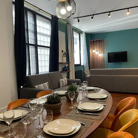 197 Tom - Superb In Apartamento París